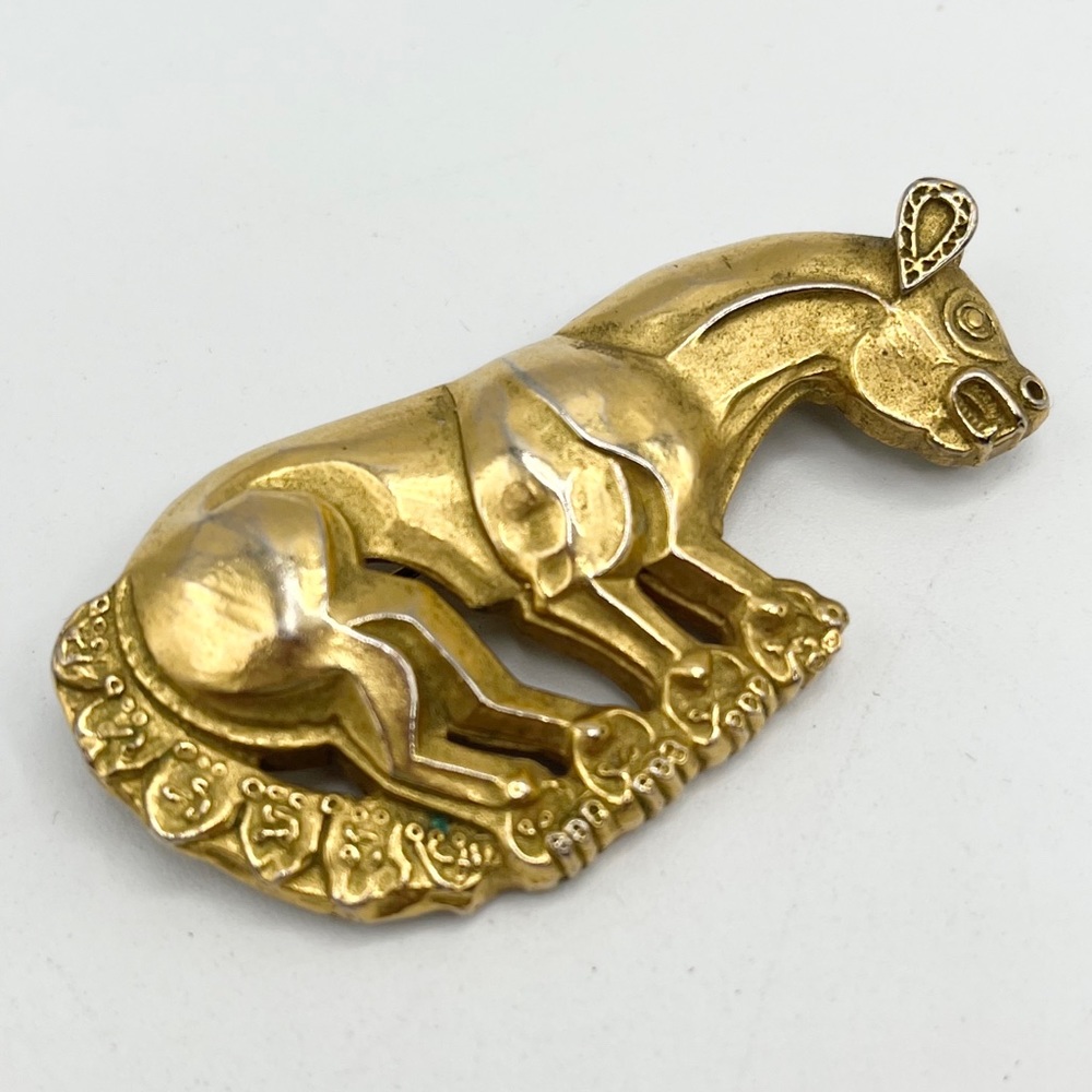 Vintage MMA Metropolitan Museum of Art Brooch Pin